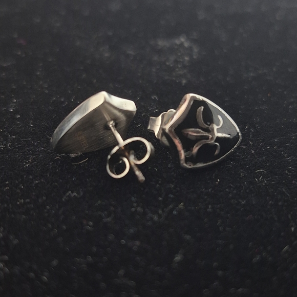 Stainless Steel Fleur De Lis in Shield Stud Earrings Jewelry - Picture 2 of 4